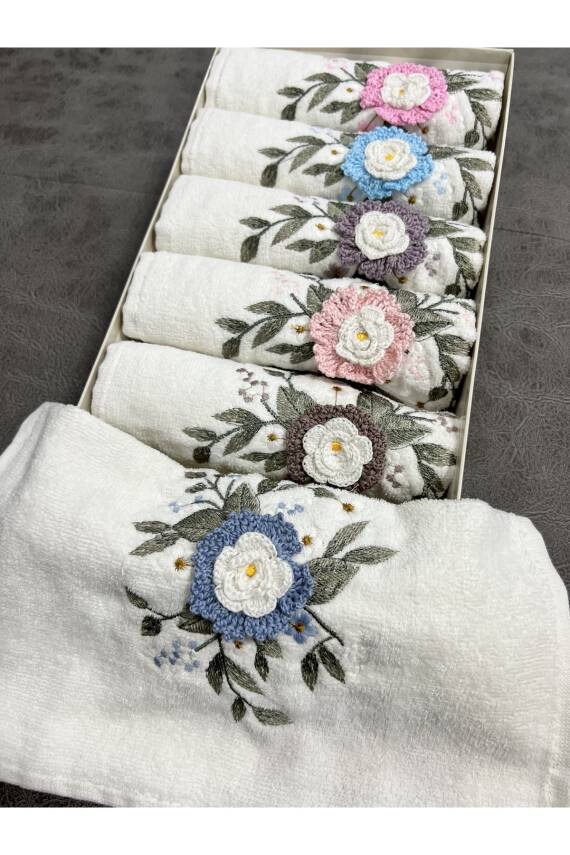 6'lı 3d El İşleme Çiçek Buket Desenli Kutulu Çeyizlik 30x50 Mutfak Havlu Seti (KREM) - 3