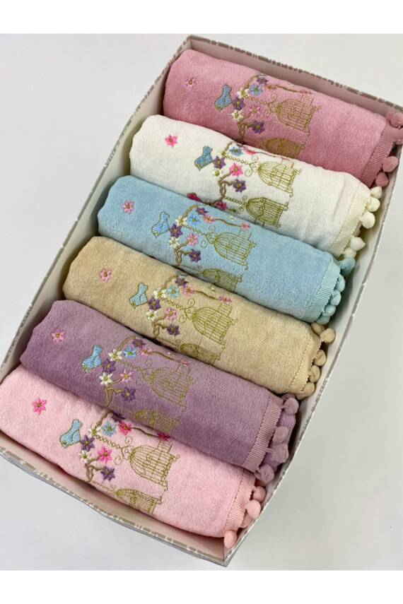 6'lı Kadife Kafes Nakışlı Ponponlu 50x90 Kutulu Kadife El Ve Yüz Havlu Seti (Çok Renkli) - 2