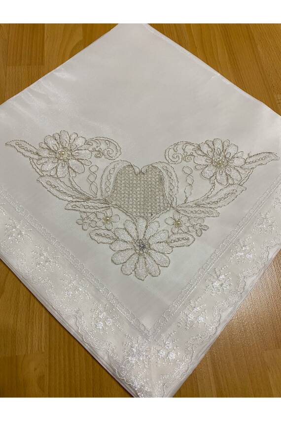 Güpürlü Dantel Inci Işlemeli Krem Çeyizlik Saten Lüks Bohça (KREM) - 1