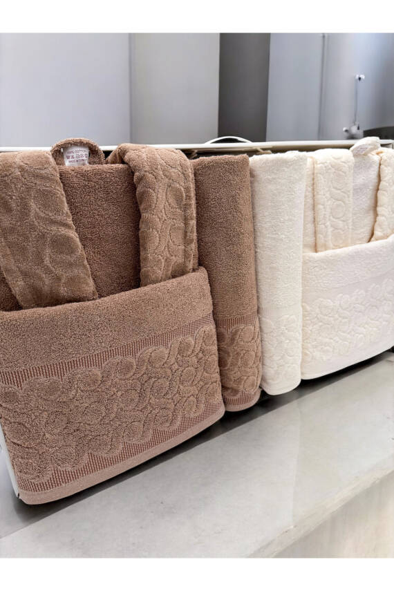 Kadife Jakarlı 6 Parça Bornoz Seti (Bej*Krem) - 1