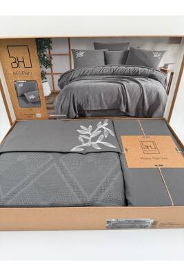 Premium Çift Kişilik Waffle %100 Pamuk, Petek Tasarım Nakışlı  Çift Kişilik Kutulu Pike Takımı (GRİ)