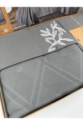 Premium Çift Kişilik Waffle %100 Pamuk, Petek Tasarım Nakışlı  Çift Kişilik Kutulu Pike Takımı (GRİ) - 2