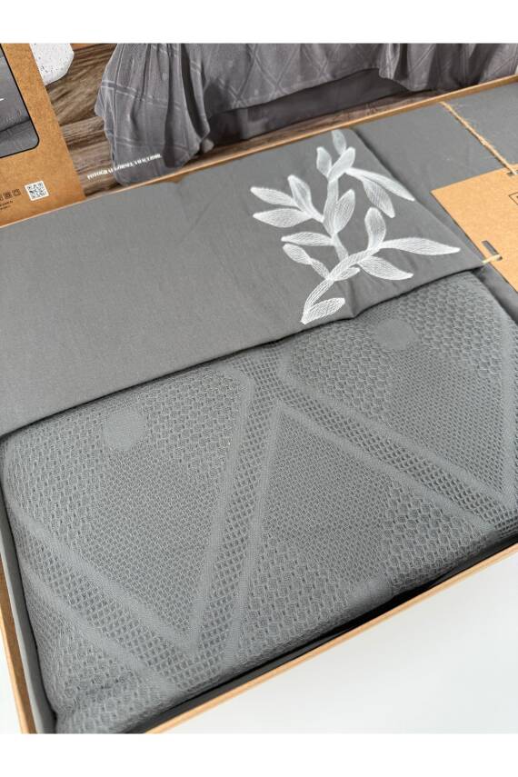 Premium Çift Kişilik Waffle %100 Pamuk, Petek Tasarım Nakışlı  Çift Kişilik Kutulu Pike Takımı (GRİ) - 2