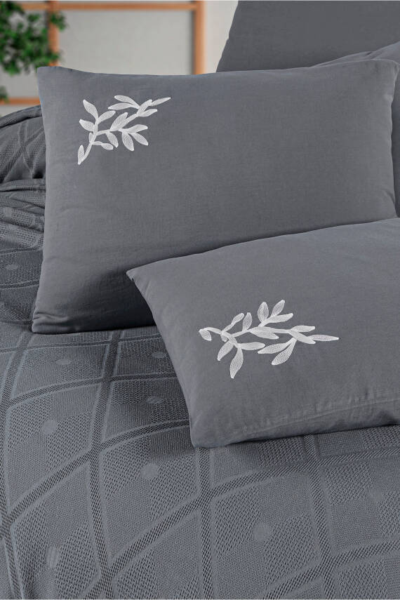 Premium Çift Kişilik Waffle %100 Pamuk, Petek Tasarım Nakışlı  Çift Kişilik Kutulu Pike Takımı (GRİ) - 5