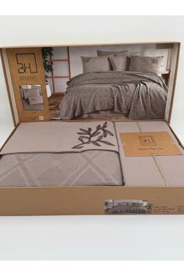 Premium Çift Kişilik Waffle %100 Pamuk, Petek Tasarım Nakışlı  Çift Kişilik Kutulu Pike Takımı (Vizon)