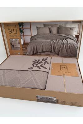 Premium Çift Kişilik Waffle %100 Pamuk, Petek Tasarım Nakışlı  Çift Kişilik Kutulu Pike Takımı (Vizon) - 2