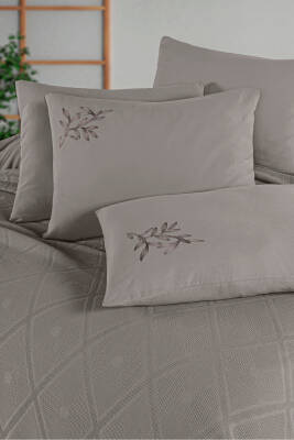 Premium Çift Kişilik Waffle %100 Pamuk, Petek Tasarım Nakışlı  Çift Kişilik Kutulu Pike Takımı (Vizon) - 5