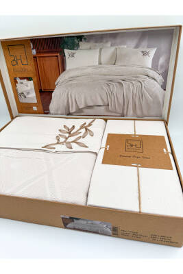 Premium Çift Kişilik Waffle %100 Pamuk, Petek Tasarım Nakışlı  Çift Kişilik Kutulu Pike Takımı (Taş)